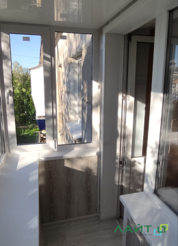 Вынос вперед, остекление, линолеум, панели, электрика